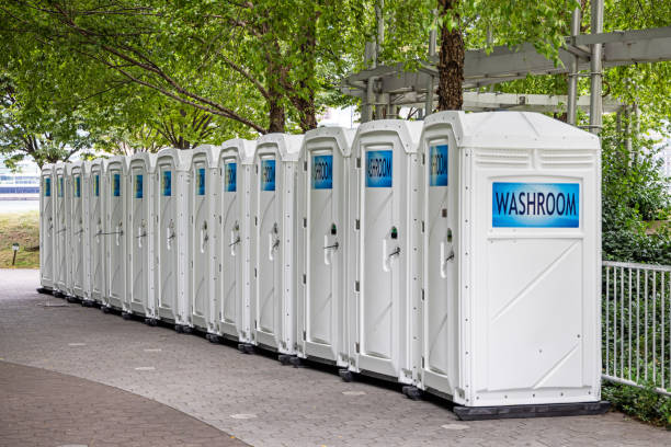 Best Portable restroom trailer rental  in River Edge, NJ